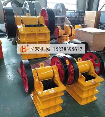 【細(xì)碎制砂機(jī)_新型石料生產(chǎn)線】